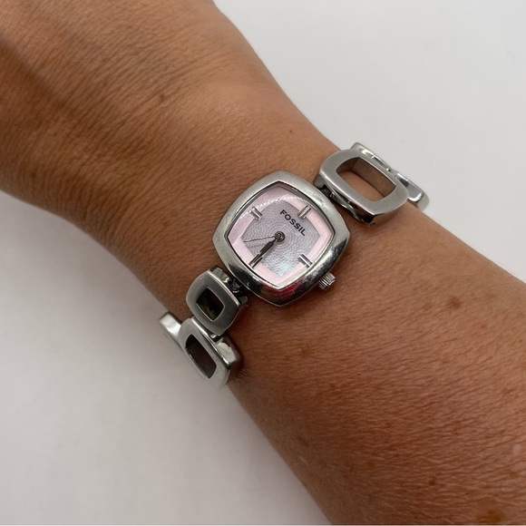Fossil Watch with Square Pink Dial Womens Model: ES1964 New Battery - Picture 2 of 6